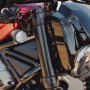 Kit staffe frecce per il riposizionamento Harley Davidson Nightster 975