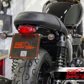 License plate holder with Lucas headlight approved for Triumph Street Twin