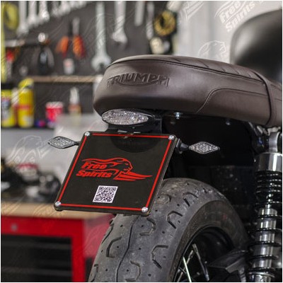 Portatarga con faro Triumph Bonneville T100 dal 2016