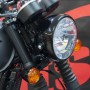 Kit supporto faro e regolatore tensione per Triumph Bonneville T100 e T120 dal 2017