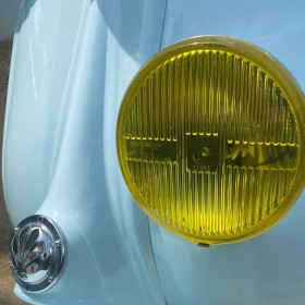 Universal additional yellow headlight for Vespa and LML shield with E3 approval