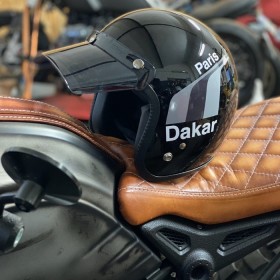 Black Bandit Extra Slim model helmet in Kevlar with Paris Dakar Gray livery and Sonny Dark Smoke peak