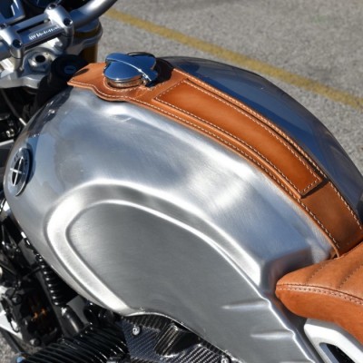 Fascia serbatoio in cuoio marrone Chesterfield BMW R NineT Family