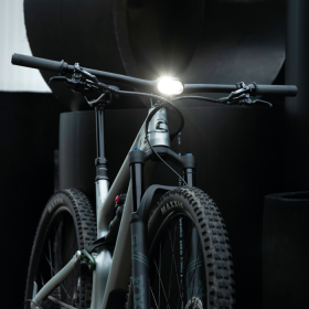 Headlight with low beam and high beam e-bike